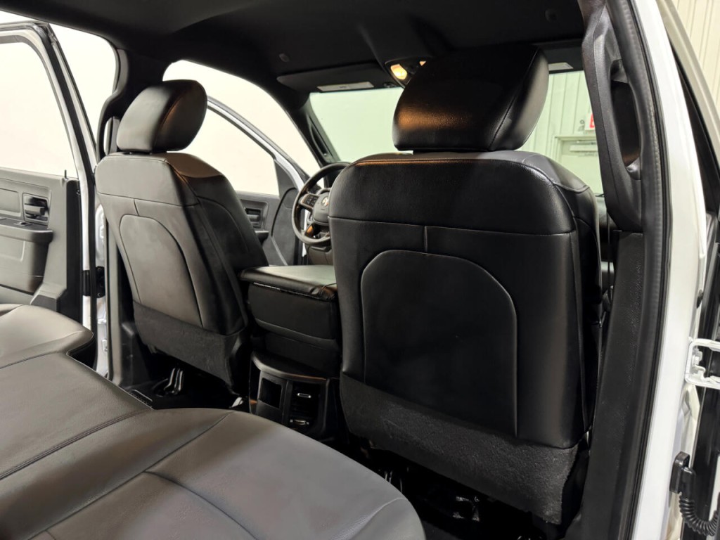 2022 RAM 3500 Image 17
