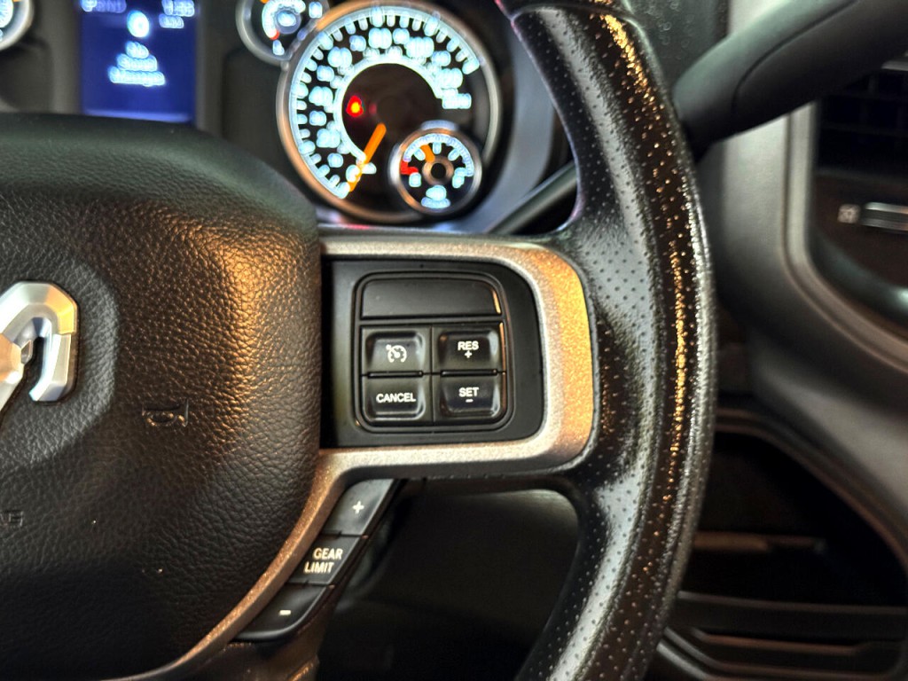 2022 RAM 3500 Image 22