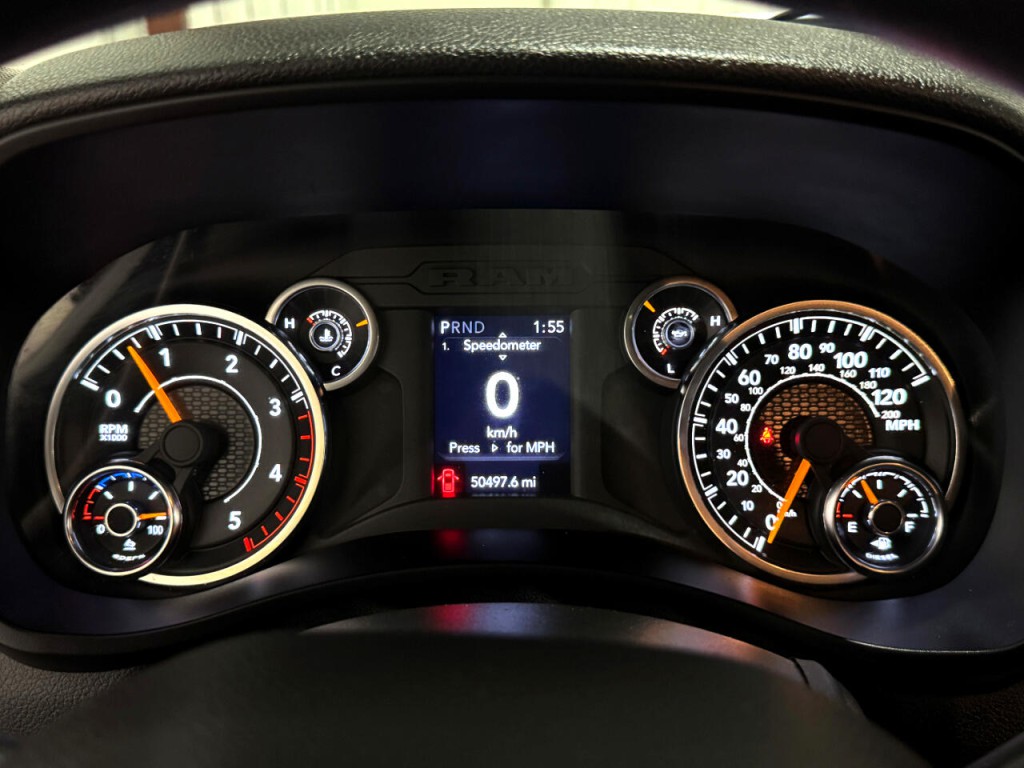 2022 RAM 3500 Image 32