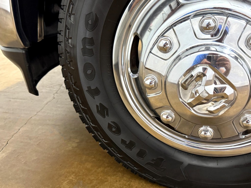 2022 RAM 3500 Image 42
