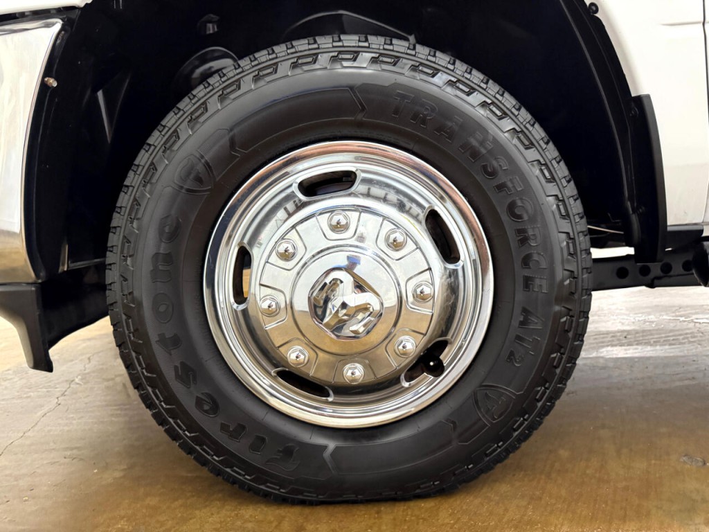 2022 RAM 3500 Image 43