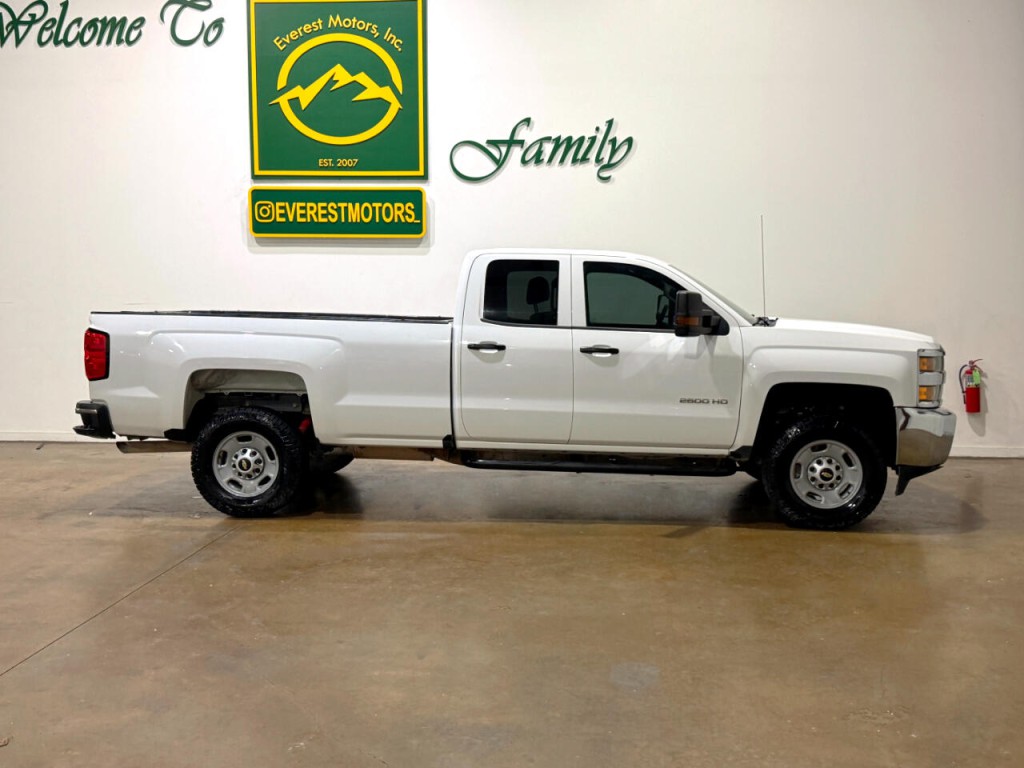 2019 Chevrolet Silverado 1500 Image 2