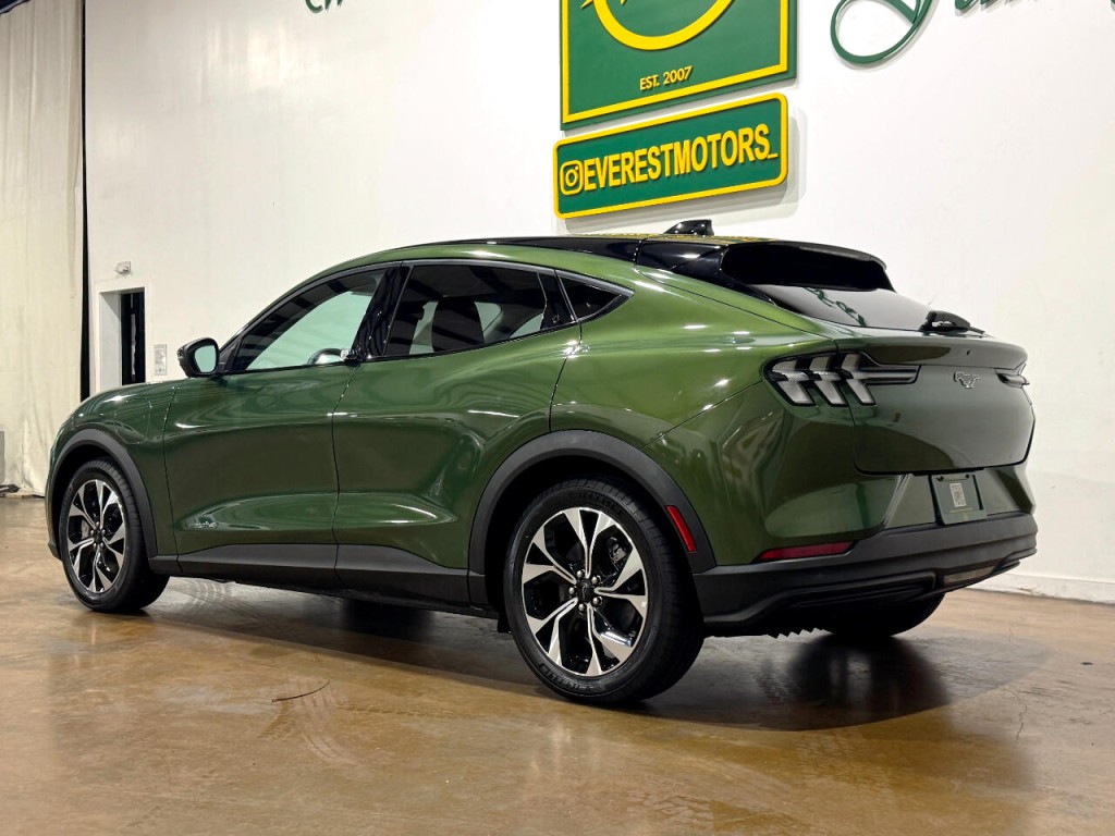 2025 Ford Mustang Image 5