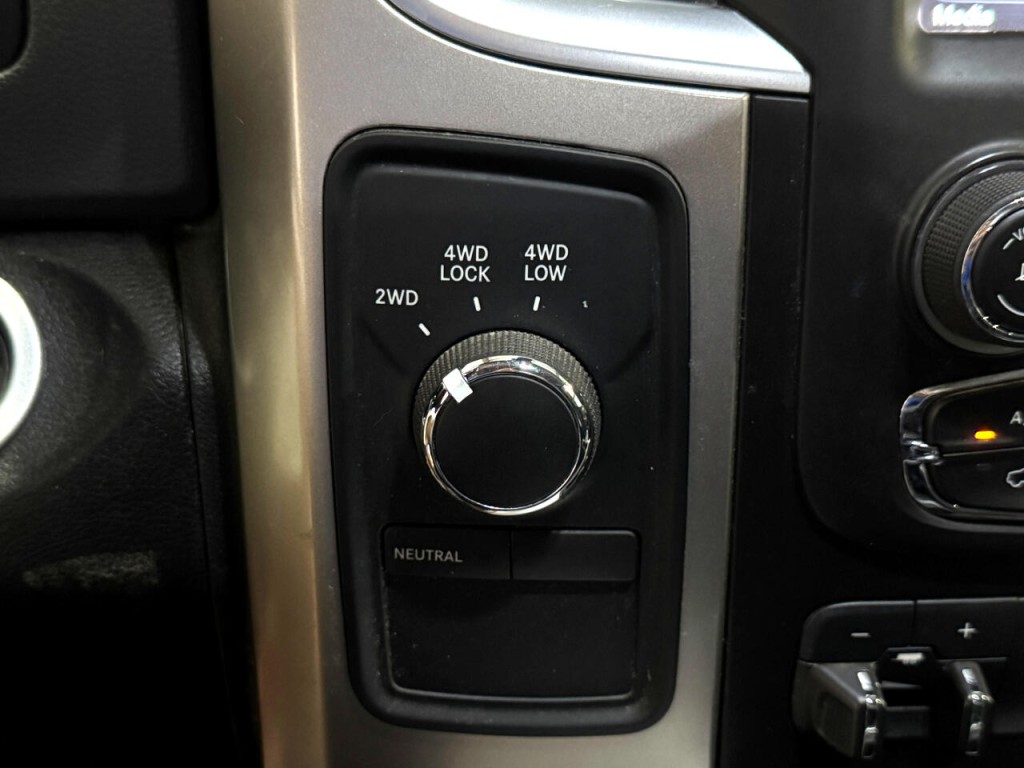 2018 RAM 2500 Image 3