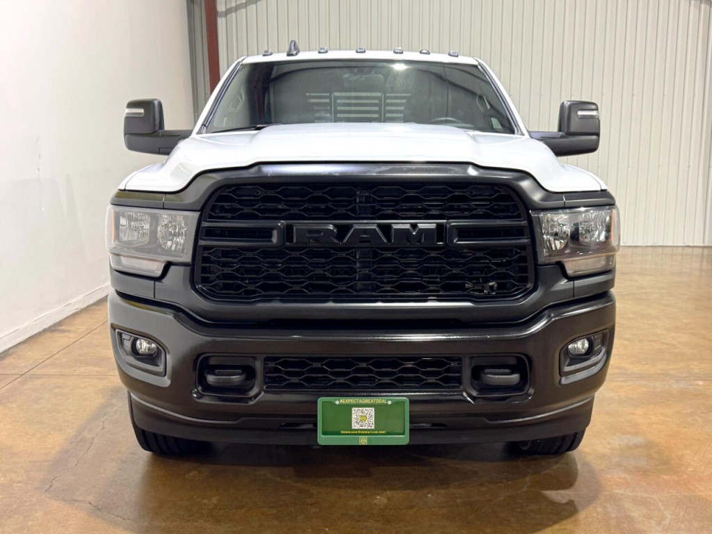 2024 RAM 2500 Image 2
