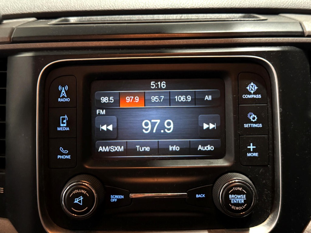 2015 RAM 2500 Image 3
