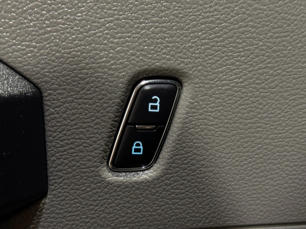2021 Ford F-250 Image 28