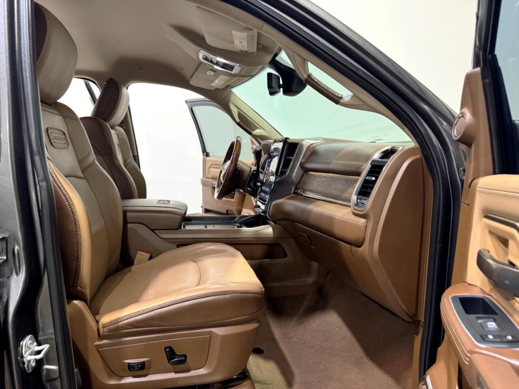 2020 RAM 2500 Image 12