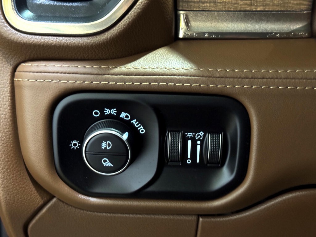 2020 RAM 2500 Image 27