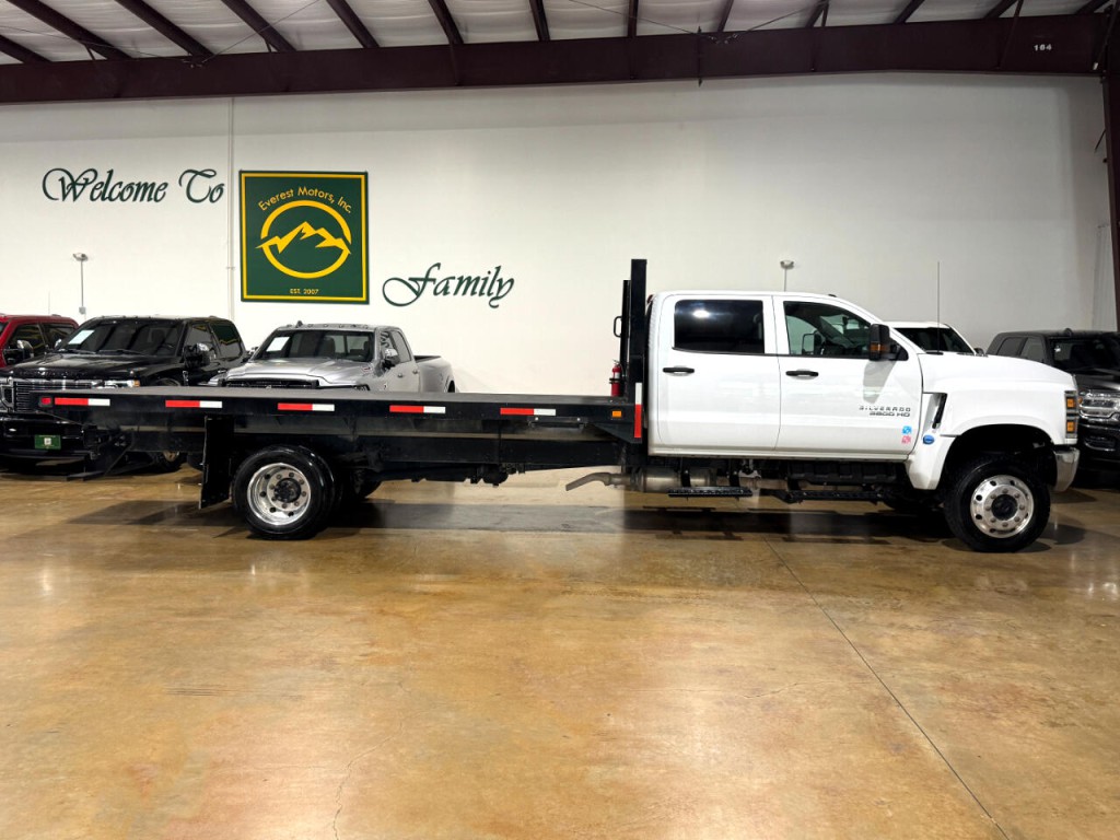 2023 Chevrolet Silverado 1500 Image 2