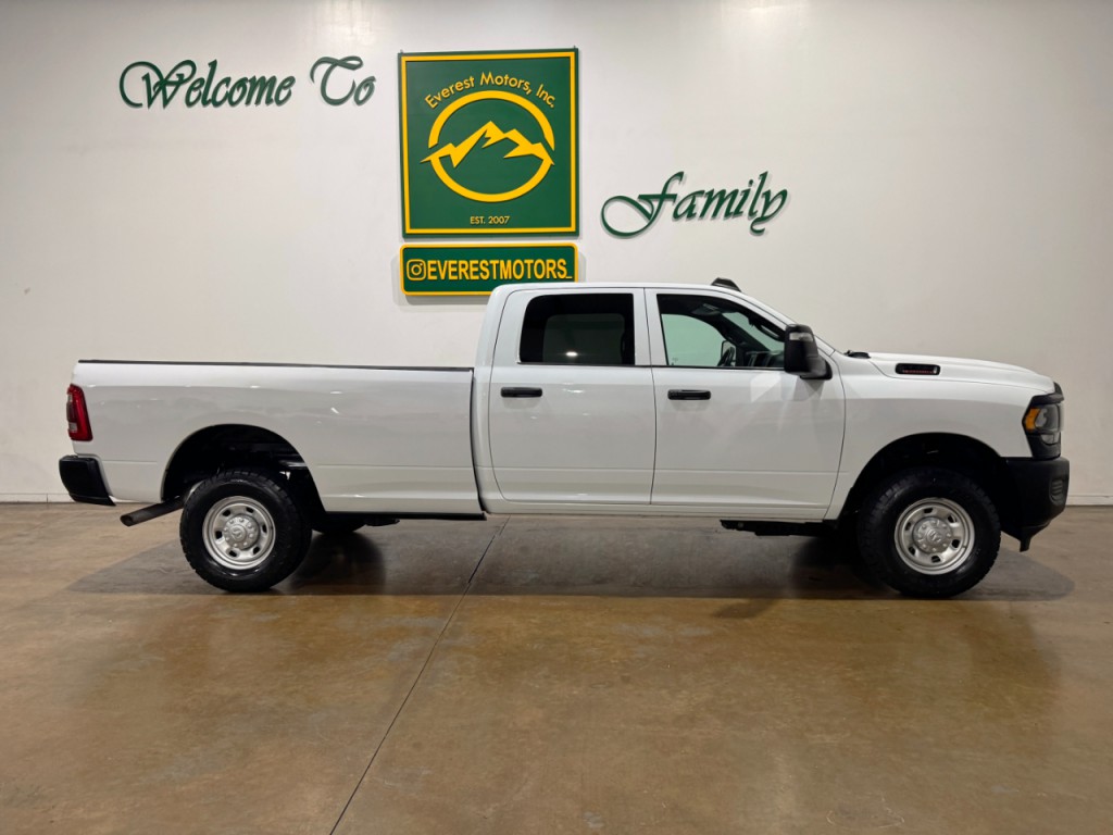 2023 RAM 2500 Image 9