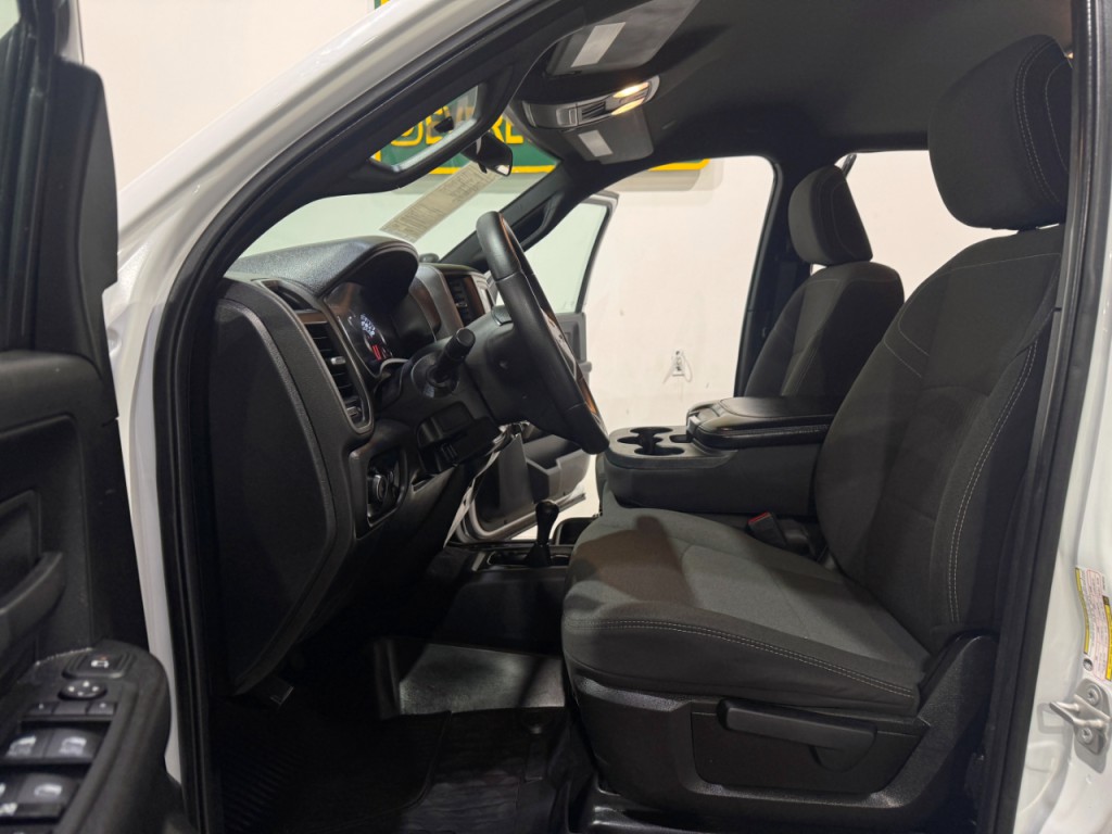 2023 RAM 2500 Image 12