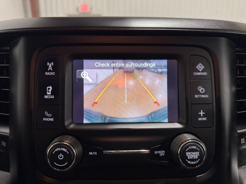 2023 RAM 2500 Image 32