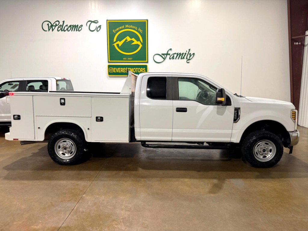 2018 Ford F-350 Image 2