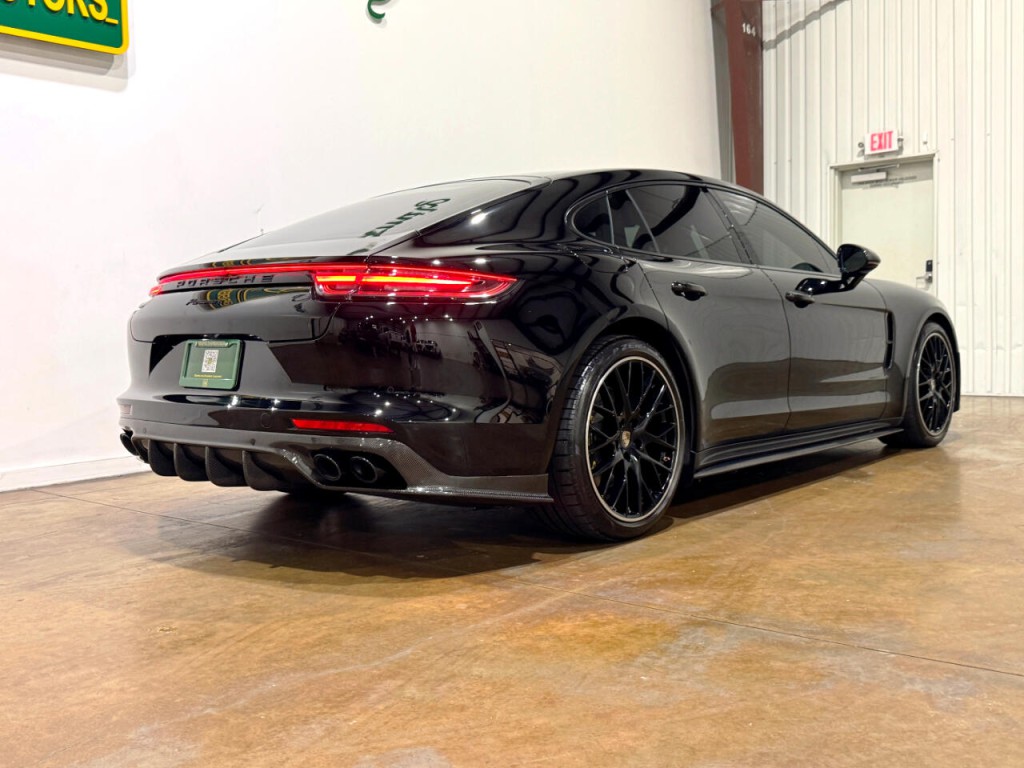 2020 Porsche Panamera Image 7