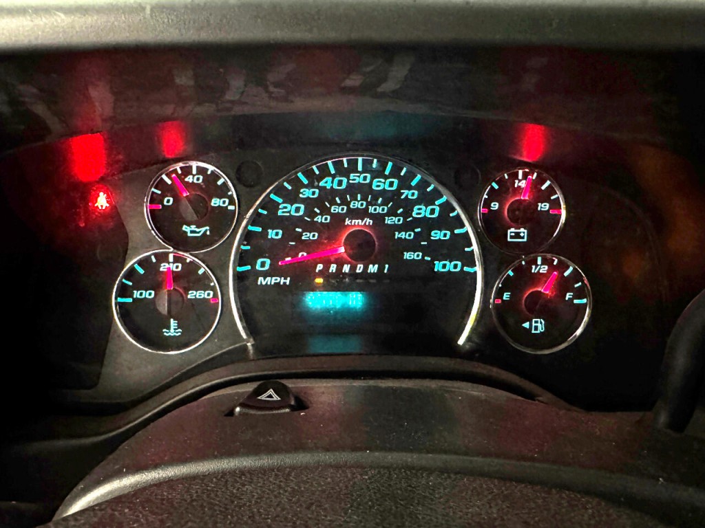 2019 Chevrolet Express Image 4