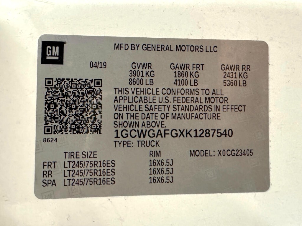 2019 Chevrolet Express Image 6