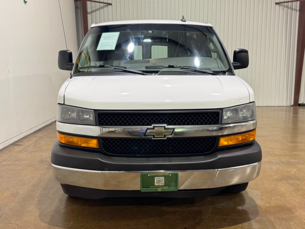 2019 Chevrolet Express Image 2