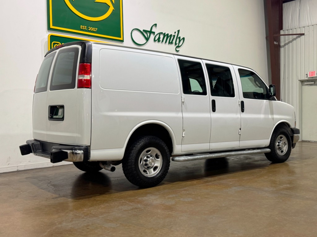 2019 Chevrolet Express Image 7