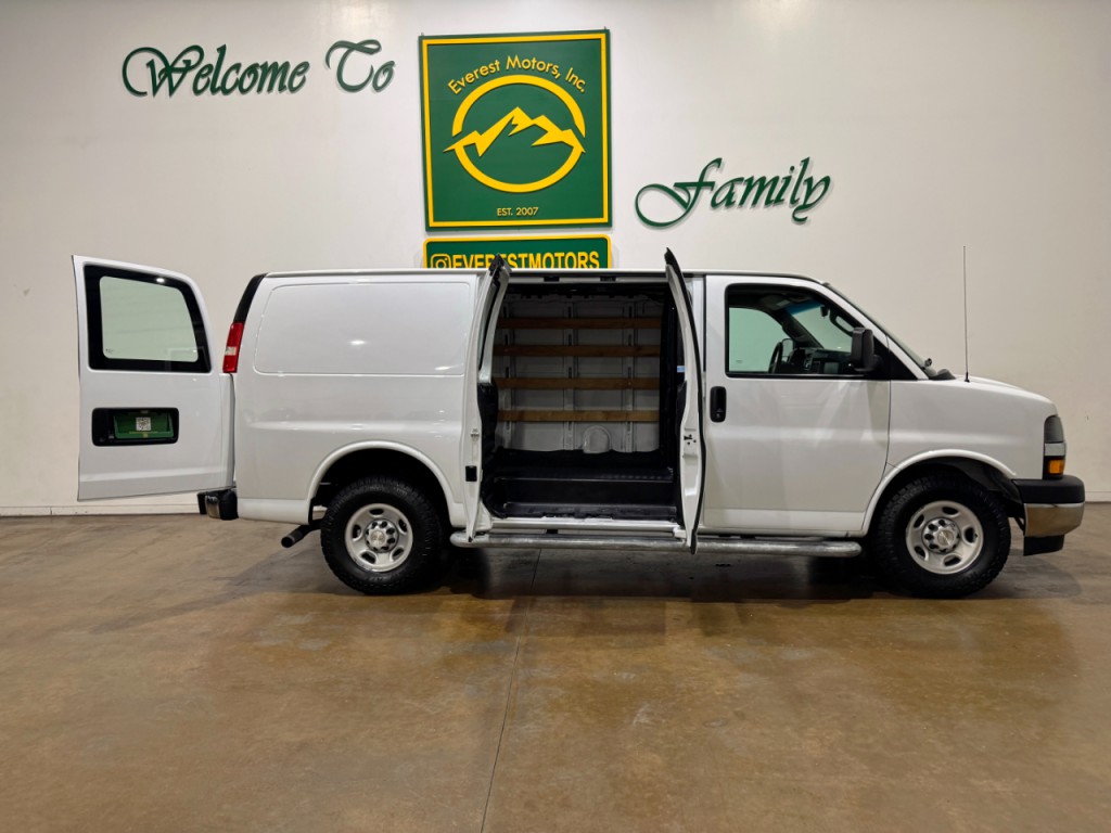 2019 Chevrolet Express Image 9