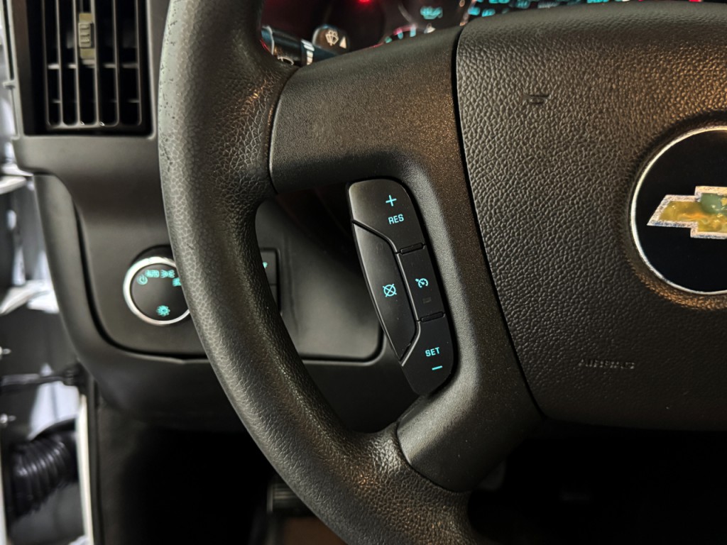 2019 Chevrolet Express Image 14