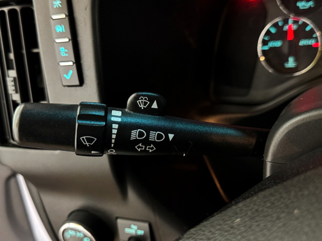 2019 Chevrolet Express Image 15