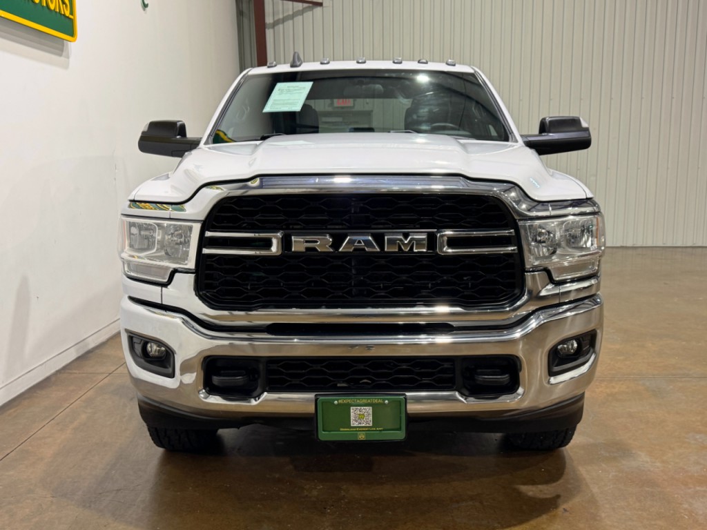 2022 RAM 2500 Image 2