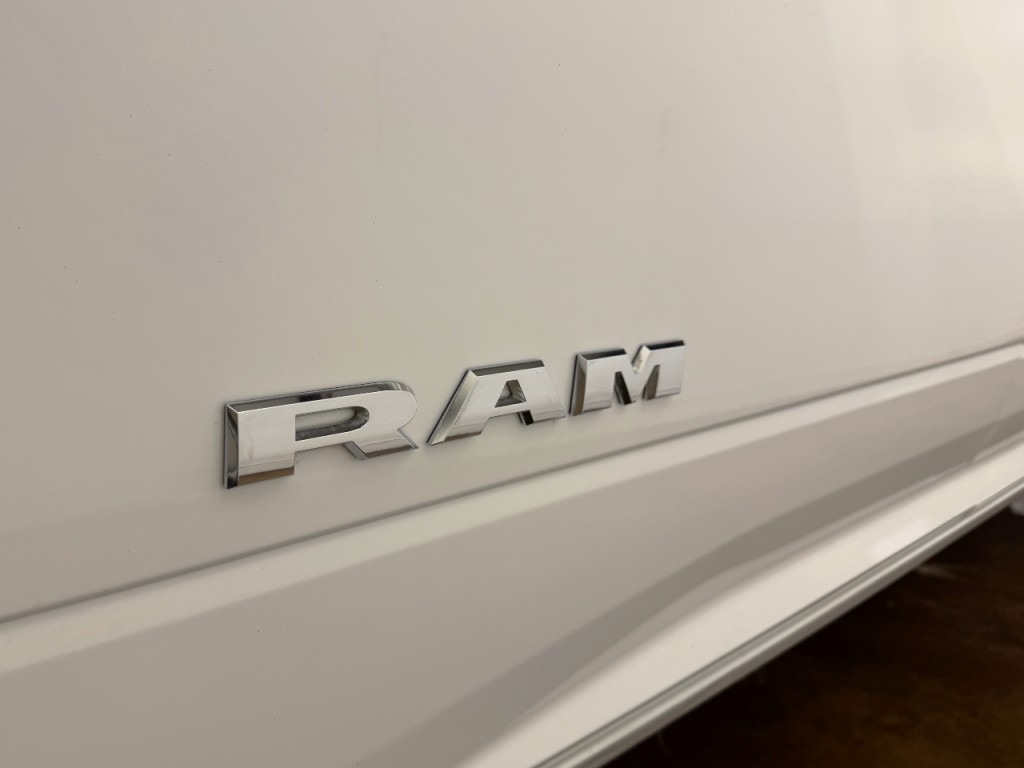 2022 RAM 2500 Image 40