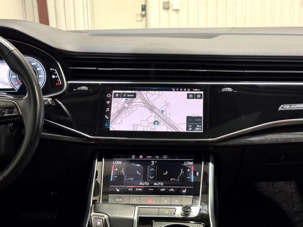 2021 Audi Q7 Image 26