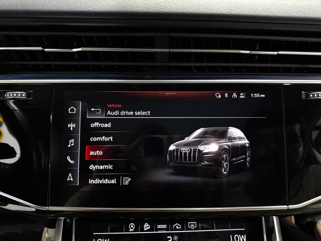 2021 Audi Q7 Image 46
