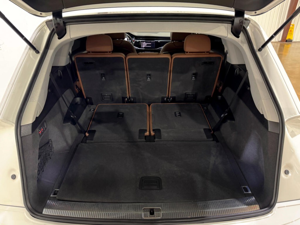 2021 Audi Q7 Image 71