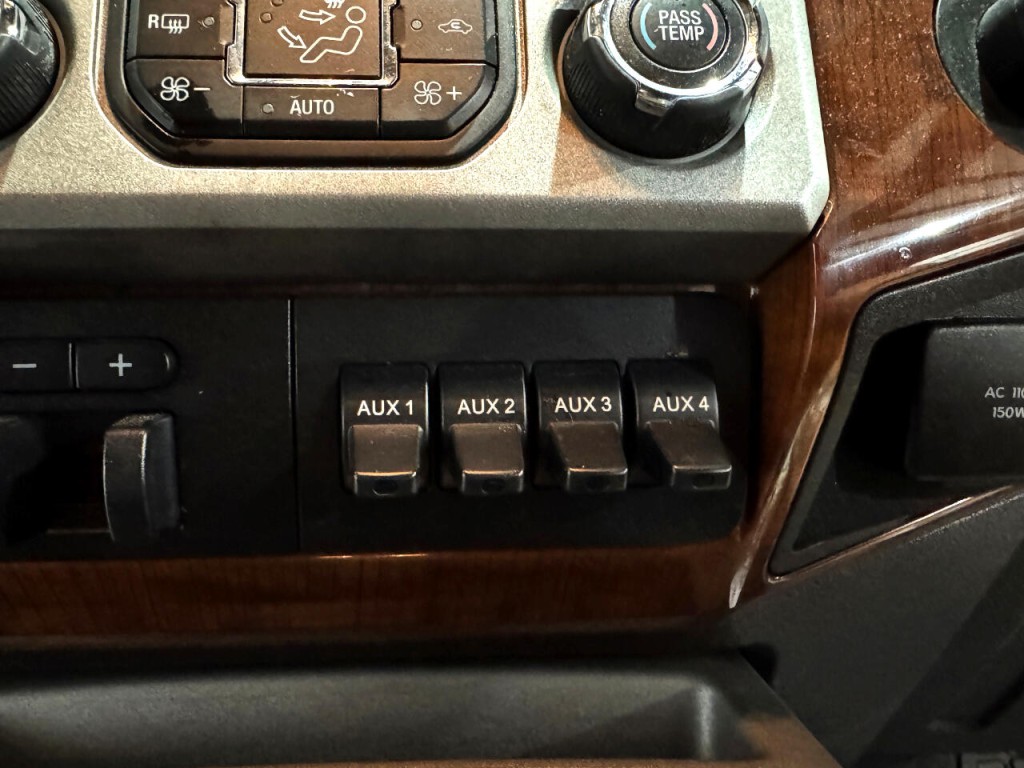 2016 Ford F-250 Image 5