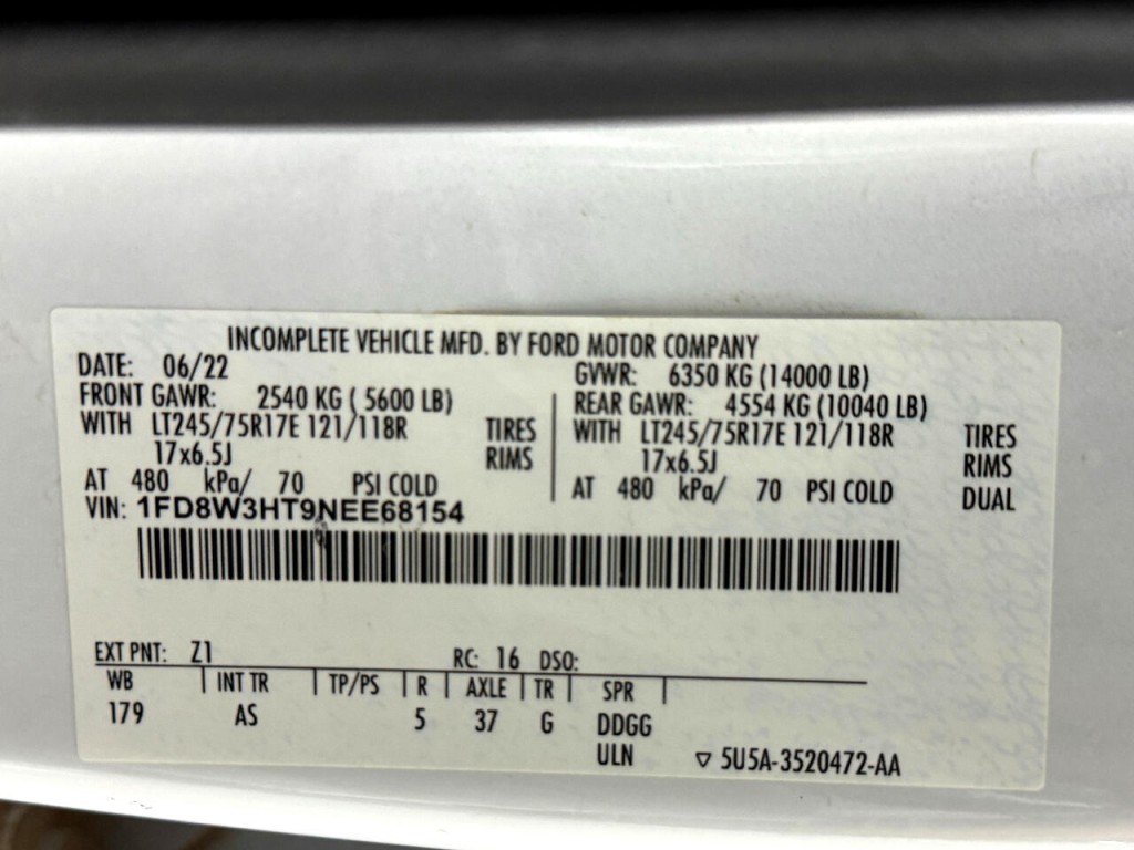 2022 Ford F-350 Image 8