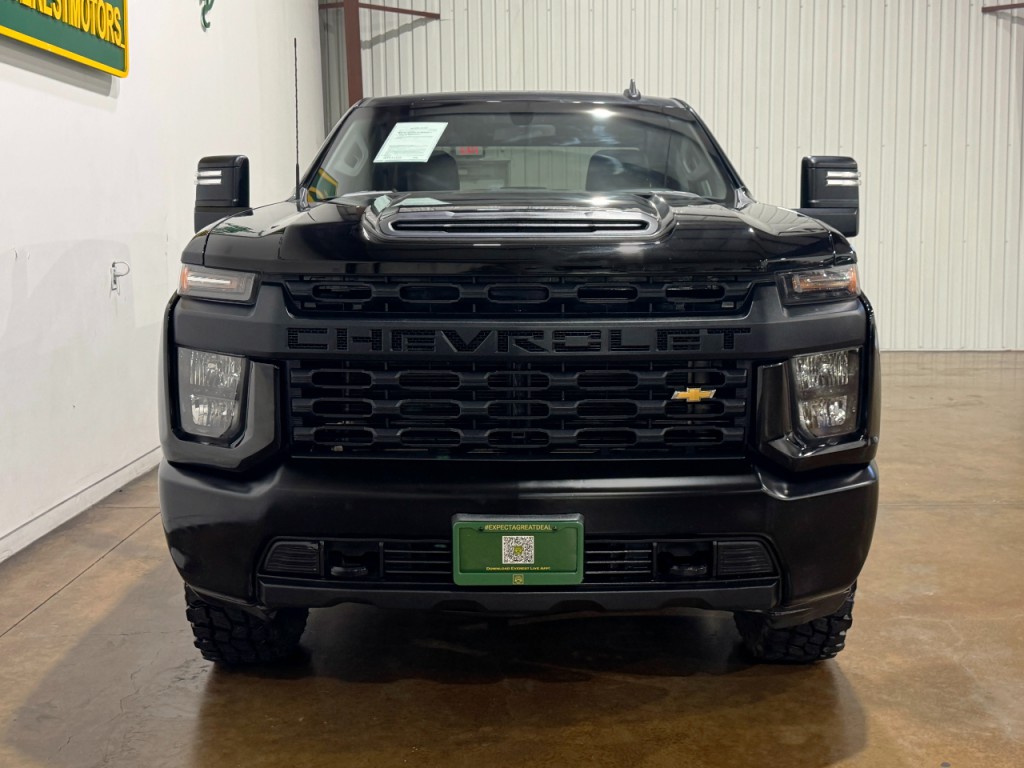 2021 Chevrolet Silverado 1500 Image 2