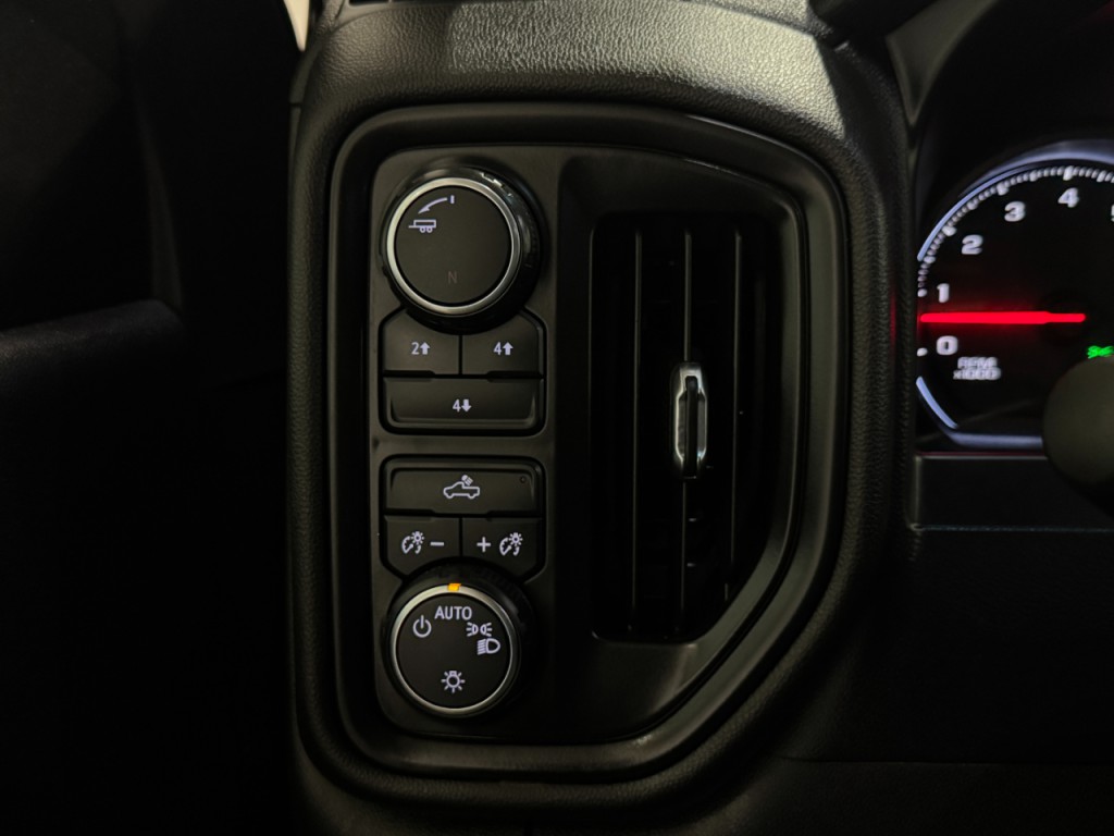 2021 Chevrolet Silverado 1500 Image 25