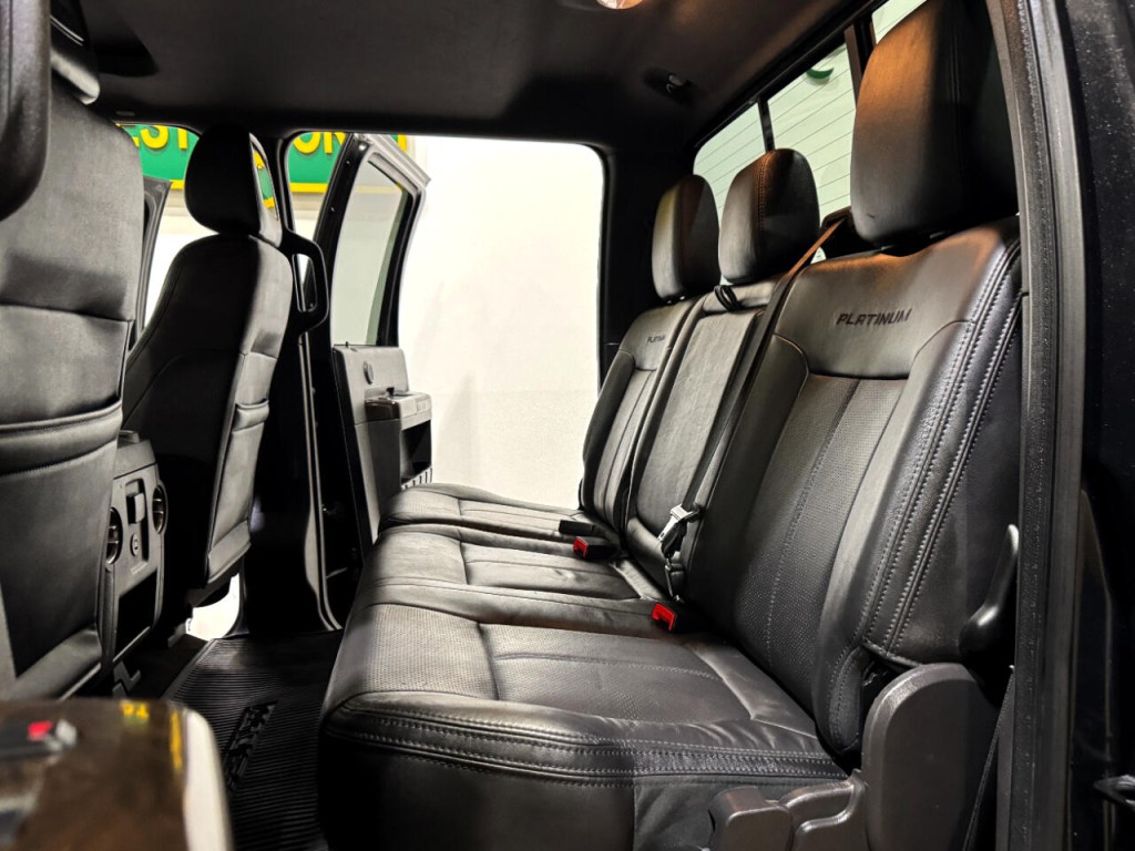 2015 Ford F-250 Image 14