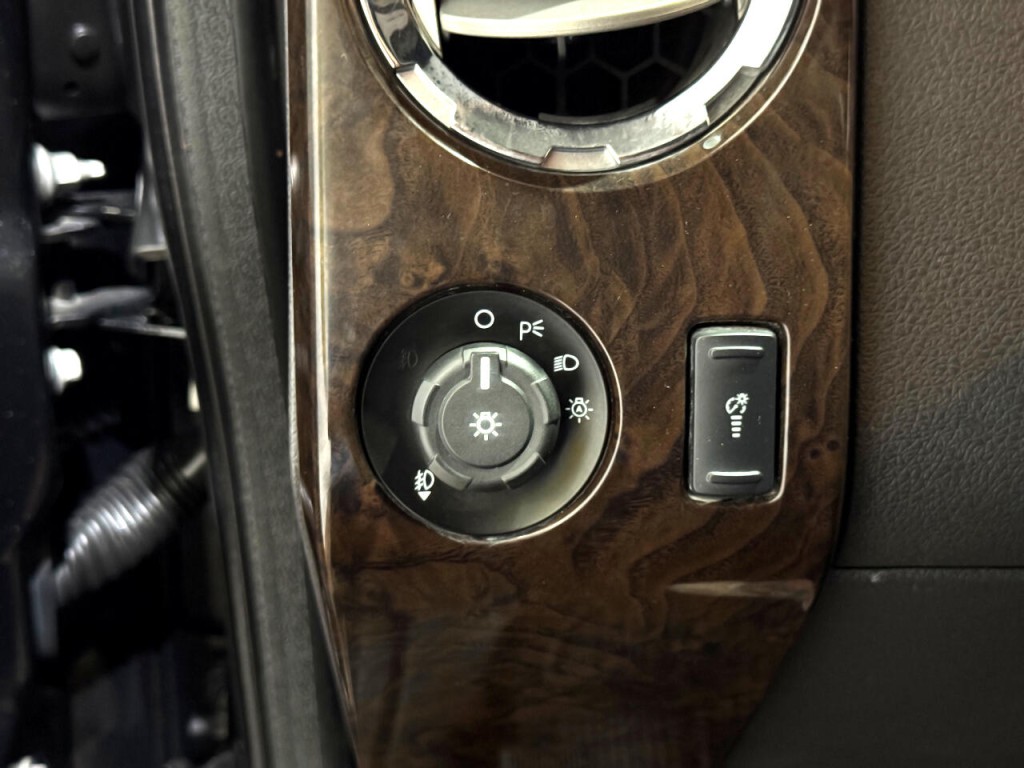 2015 Ford F-250 Image 24