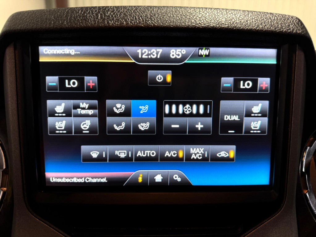 2015 Ford F-250 Image 40