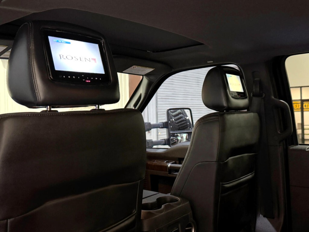 2015 Ford F-250 Image 44