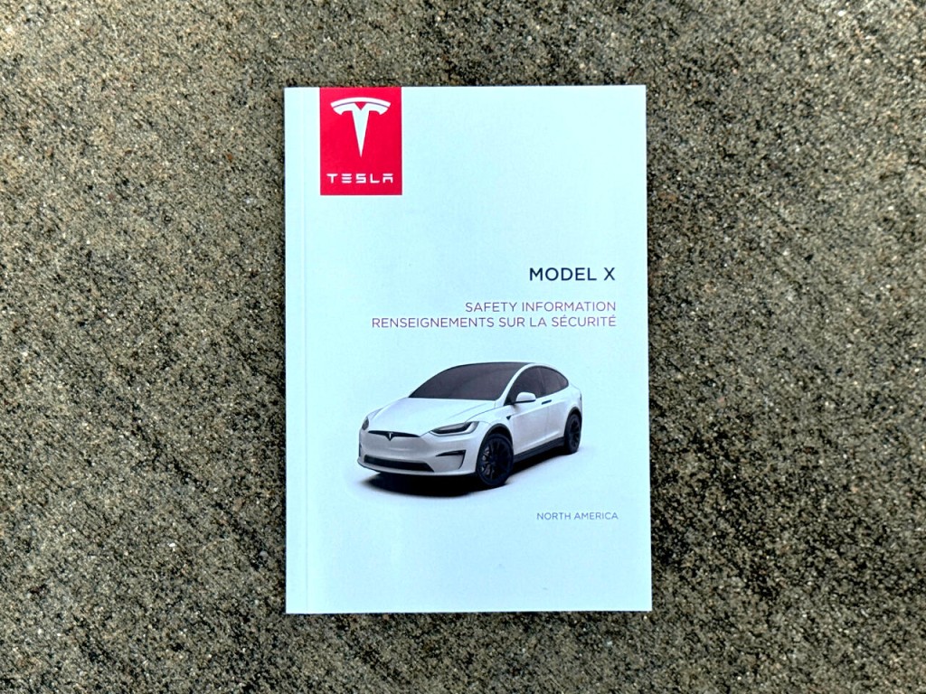 2023 Tesla Model X Image 15