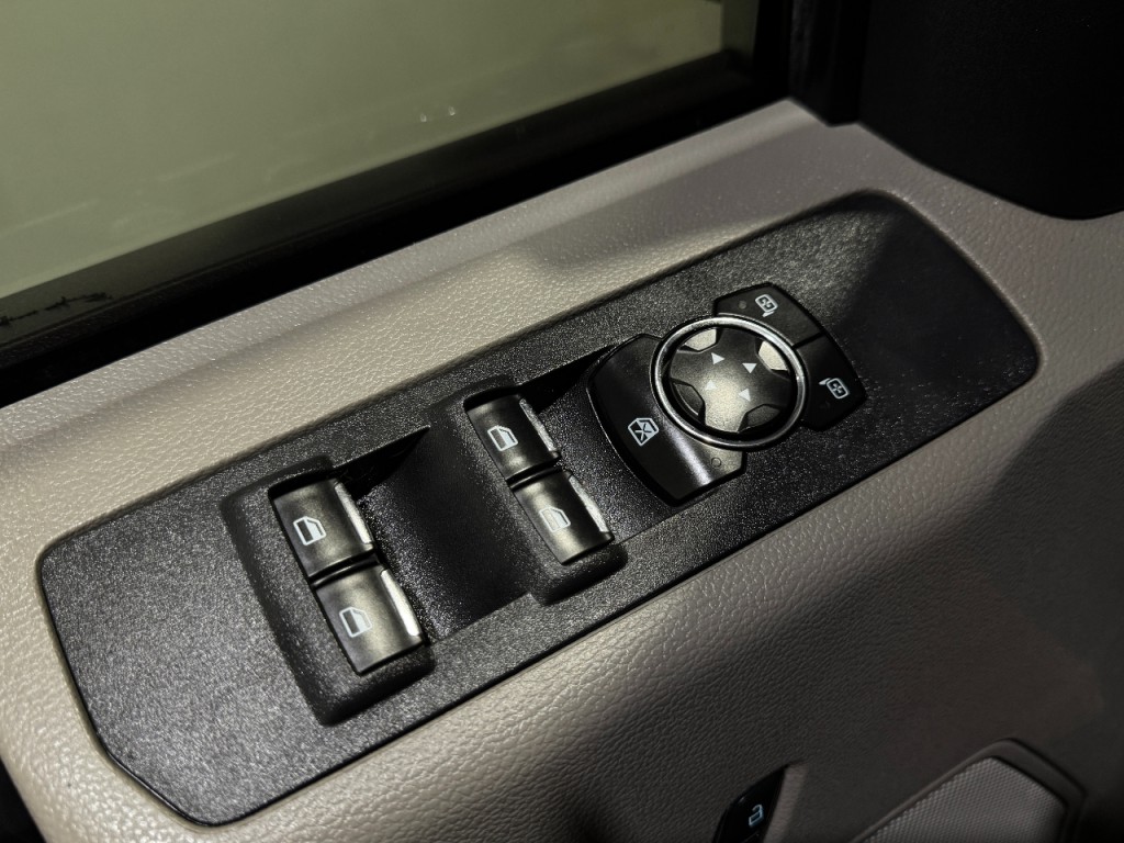2022 Ford F-250 Image 28