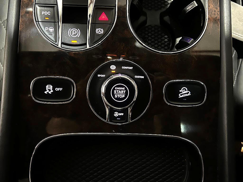 2019 Bentley Bentayga Image 49
