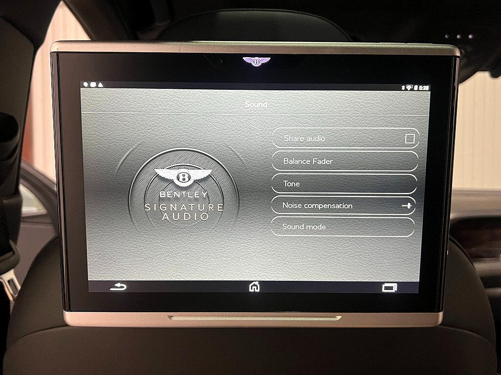 2019 Bentley Bentayga Image 57