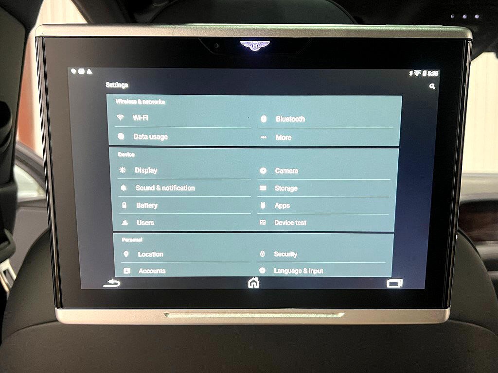 2019 Bentley Bentayga Image 58