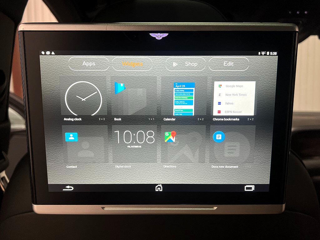 2019 Bentley Bentayga Image 59