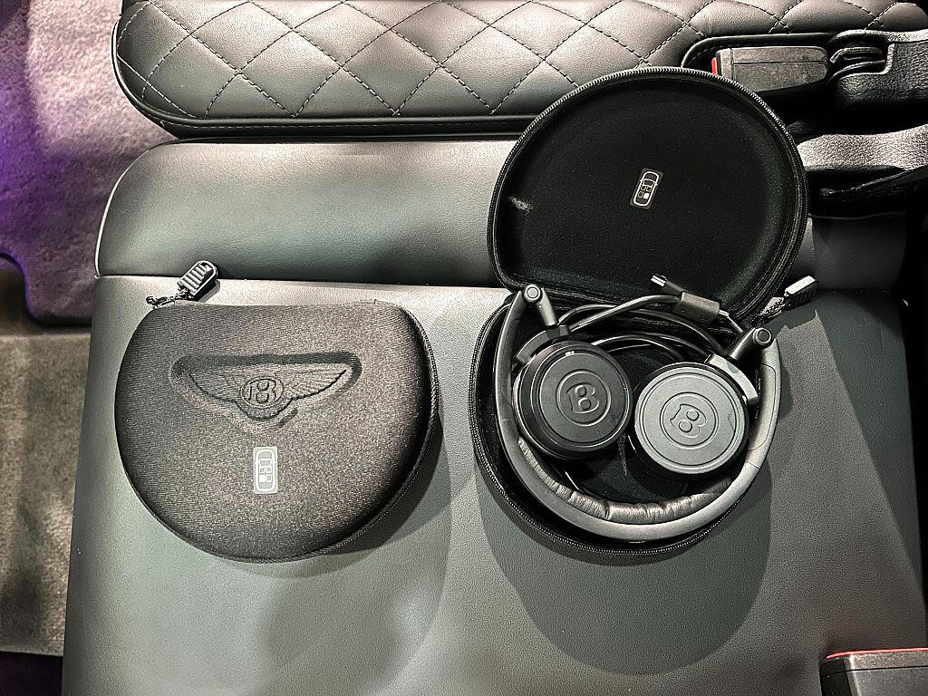 2019 Bentley Bentayga Image 67