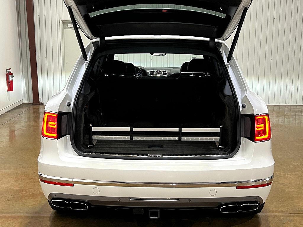 2019 Bentley Bentayga Image 78