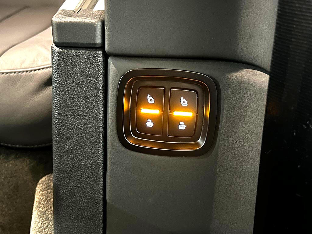 2019 Bentley Bentayga Image 82