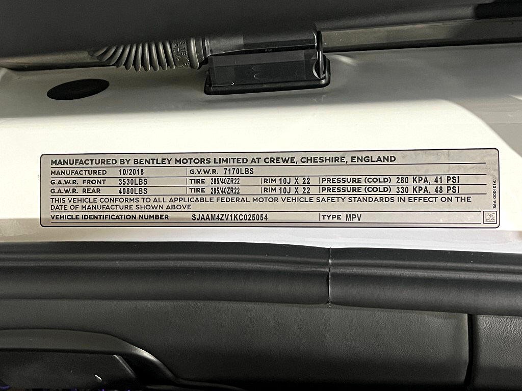 2019 Bentley Bentayga Image 97