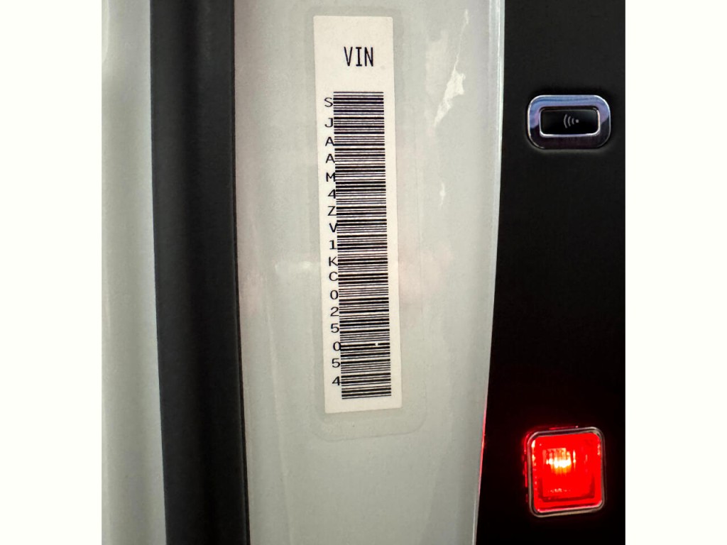 2019 Bentley Bentayga Image 98